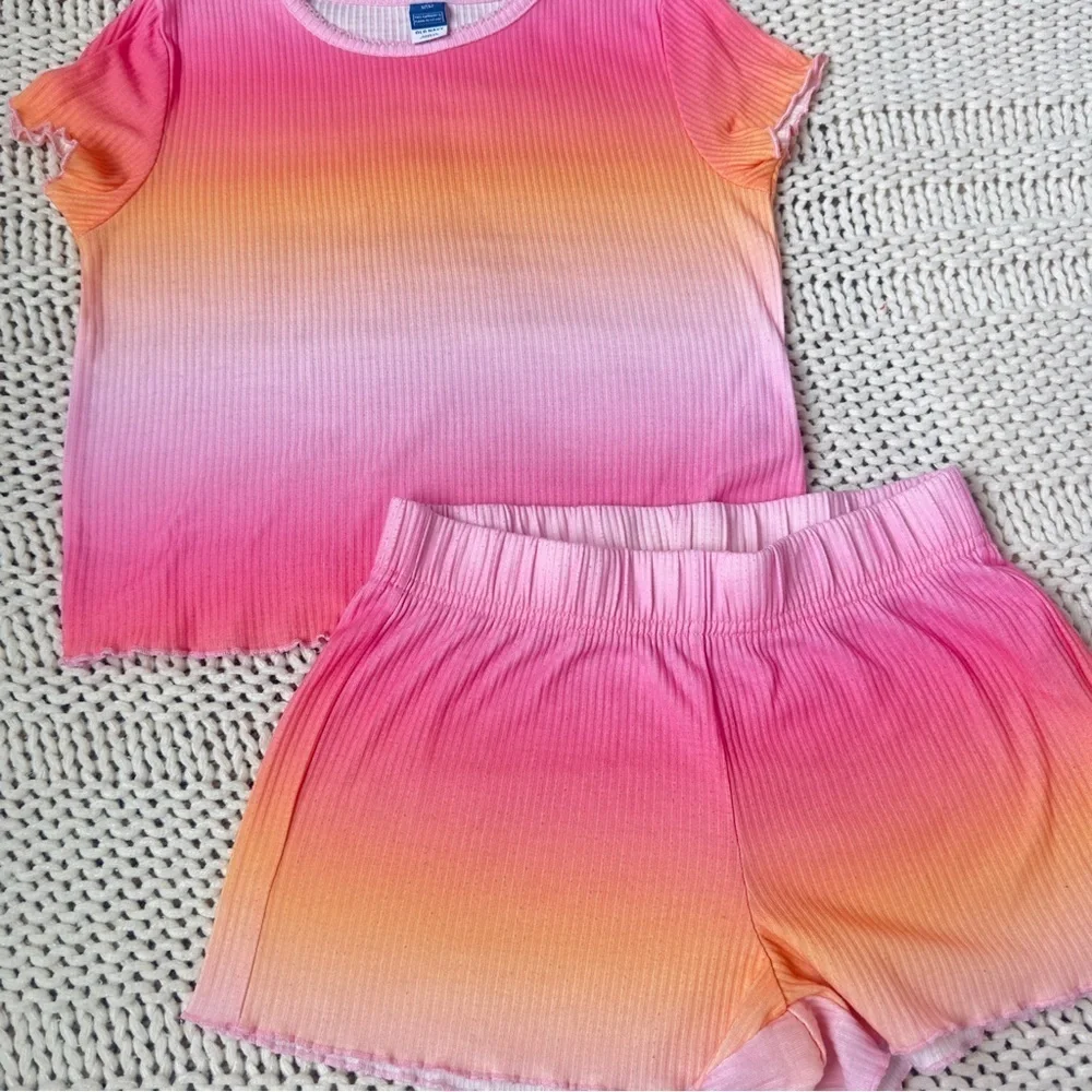 Old Navy Pink and Orange Pajama Set with Vibrant Ombre Colors Girls Med